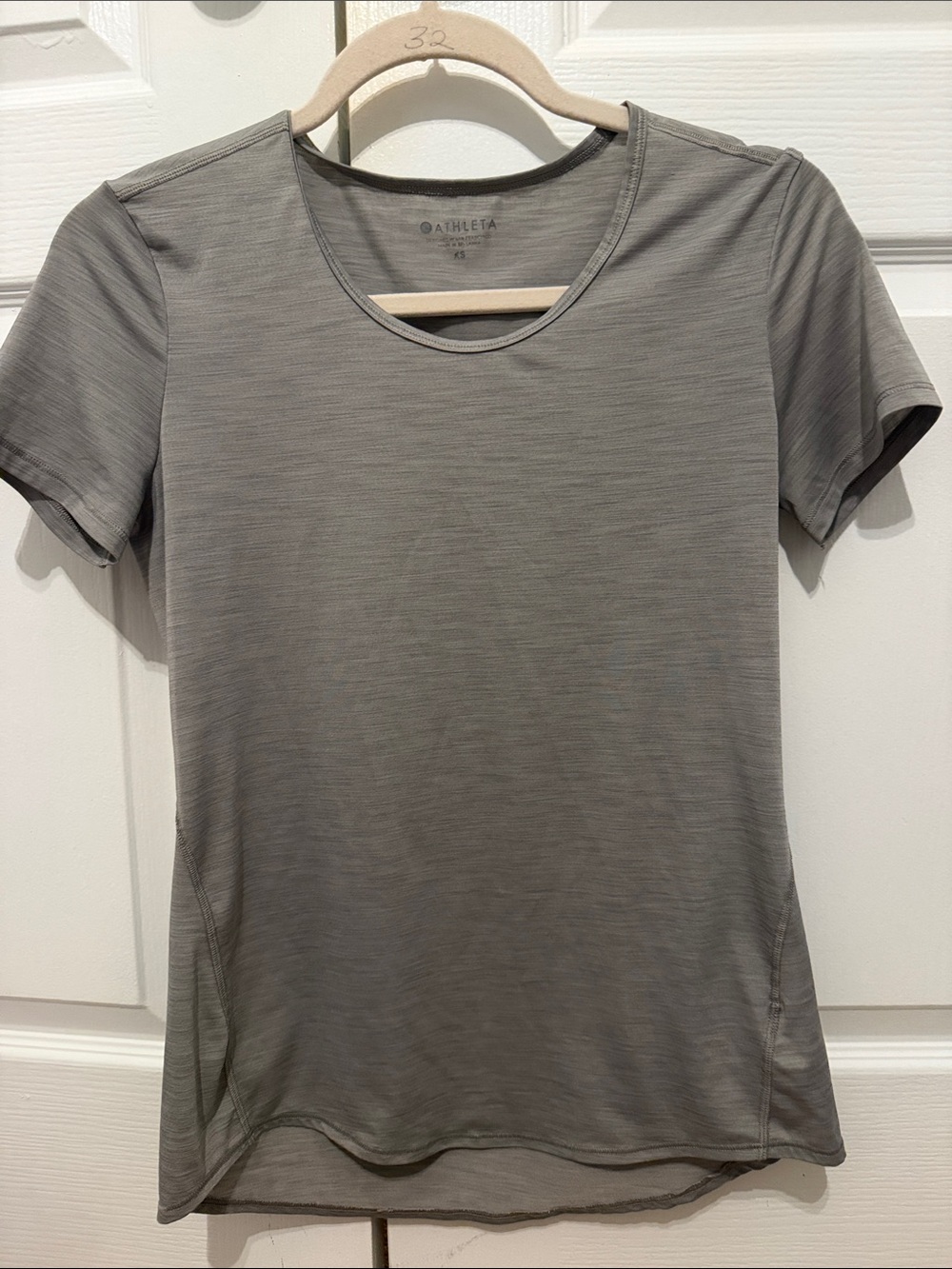 Athleta Women’s Heather Gray Short Sleeve Performance Tee XS